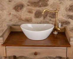 Meuble vasque en bois massif de style Louis-Philippe
