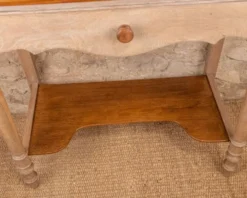 Meuble vasque en bois massif de style Louis-Philippe