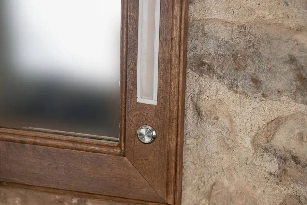 Meuble vasque Louis-Philippe en noyer & miroir LED assorti
