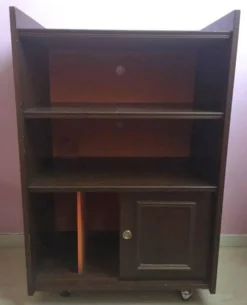 Meuble vintage bibliothèque, télé ou chaîne hifi roulettes porte glissante