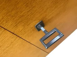 Meuble vintage en bois (commode, meuble TV) avec cadre noir