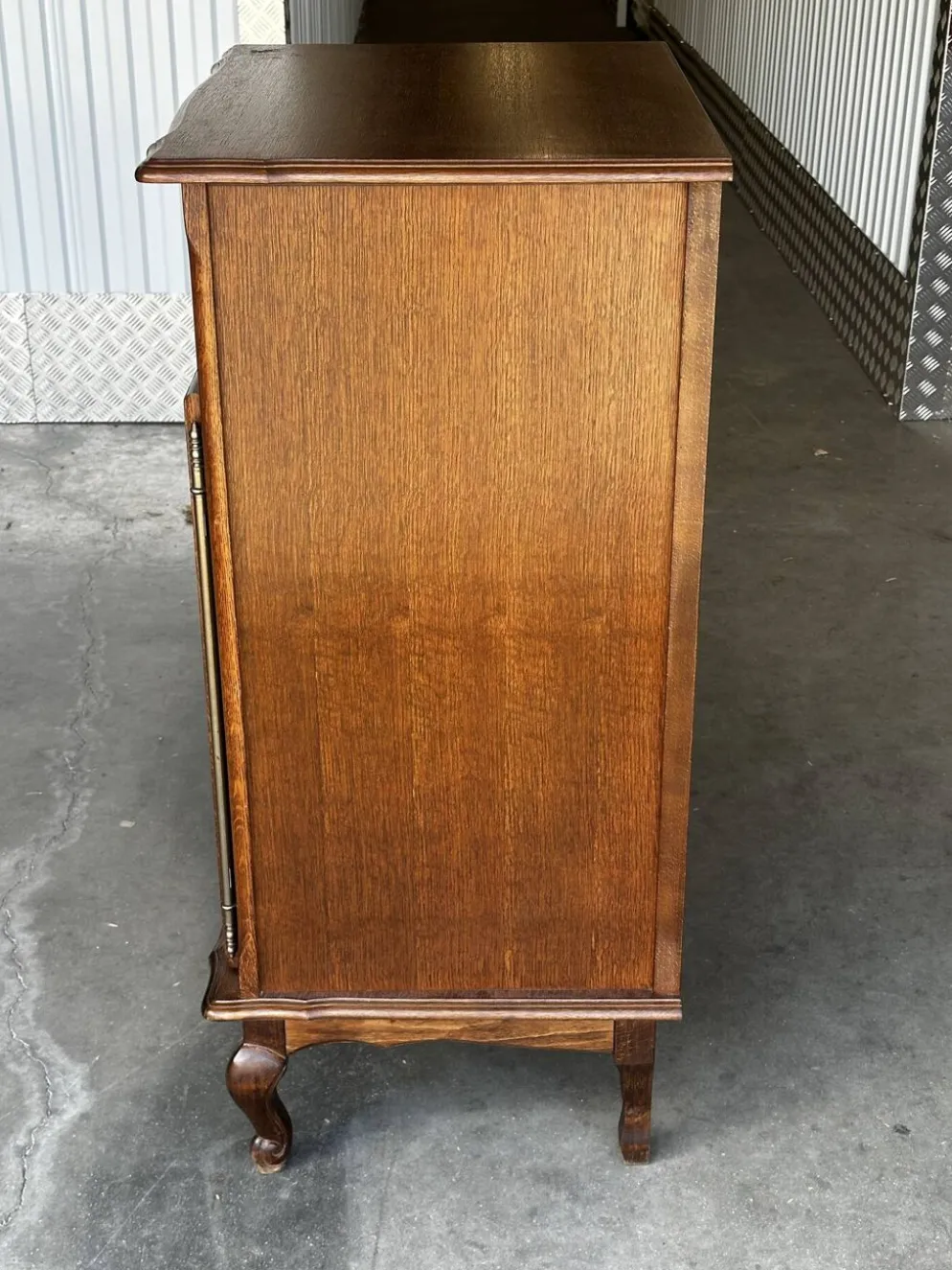 Meuble vintage en chêne massif pour platine vinyle