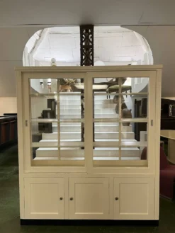 Meuble Vitrine d’atelier 1950