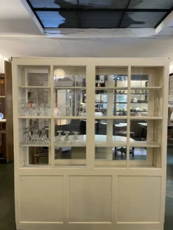 Meuble Vitrine d’atelier 1950