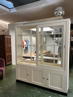 Meuble Vitrine d’atelier 1950