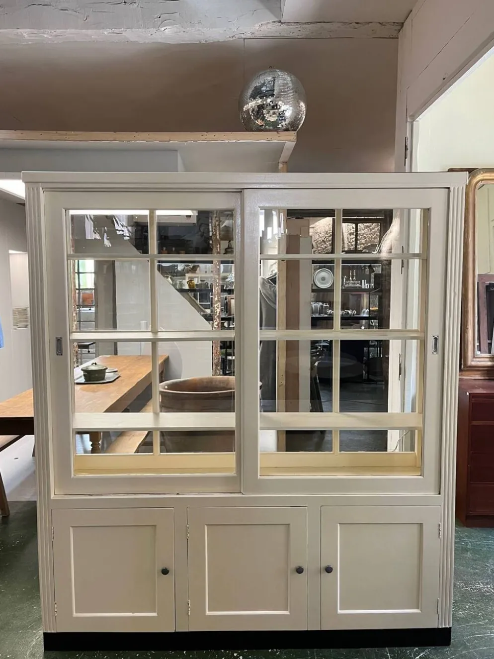 Meuble Vitrine d’atelier 1950