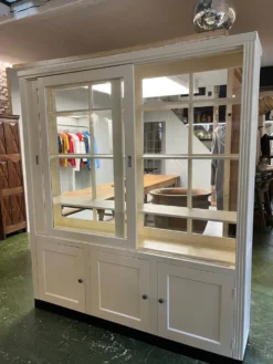 Meuble Vitrine d’atelier 1950