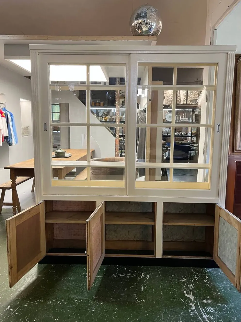 Meuble Vitrine d’atelier 1950