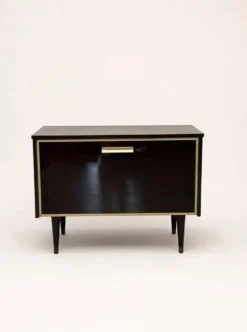 Meuble vitrine en bois et laiton mid-century avec éclairage intérieur
