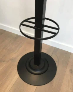 Michele De Lucchi & Tadao Takaichi pour Kartell. Porte-manteau en plastique noir 