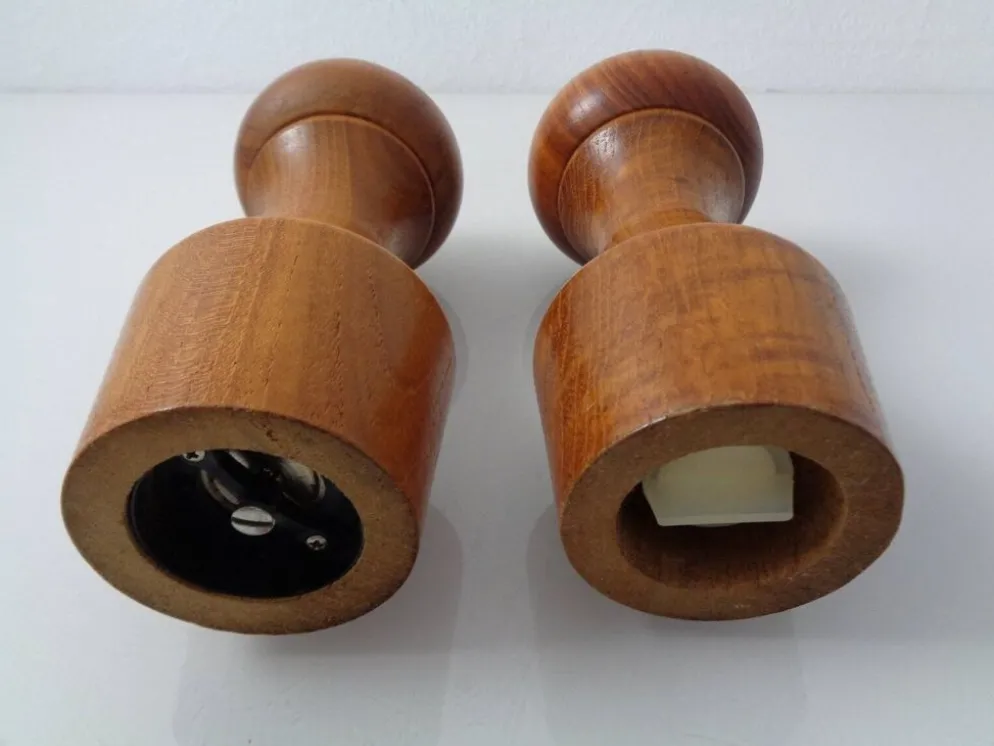 Mid-Century Teak Salt Shaker and Pepper Mill by Zassenhaus, 1960s, Set of 2