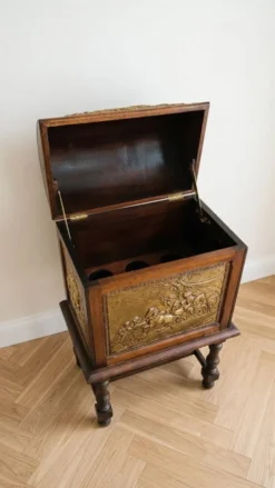 Mini bar classique marron et doré