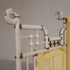 Mini-cloison Art nouveau, 117 cm de haut, années 1920