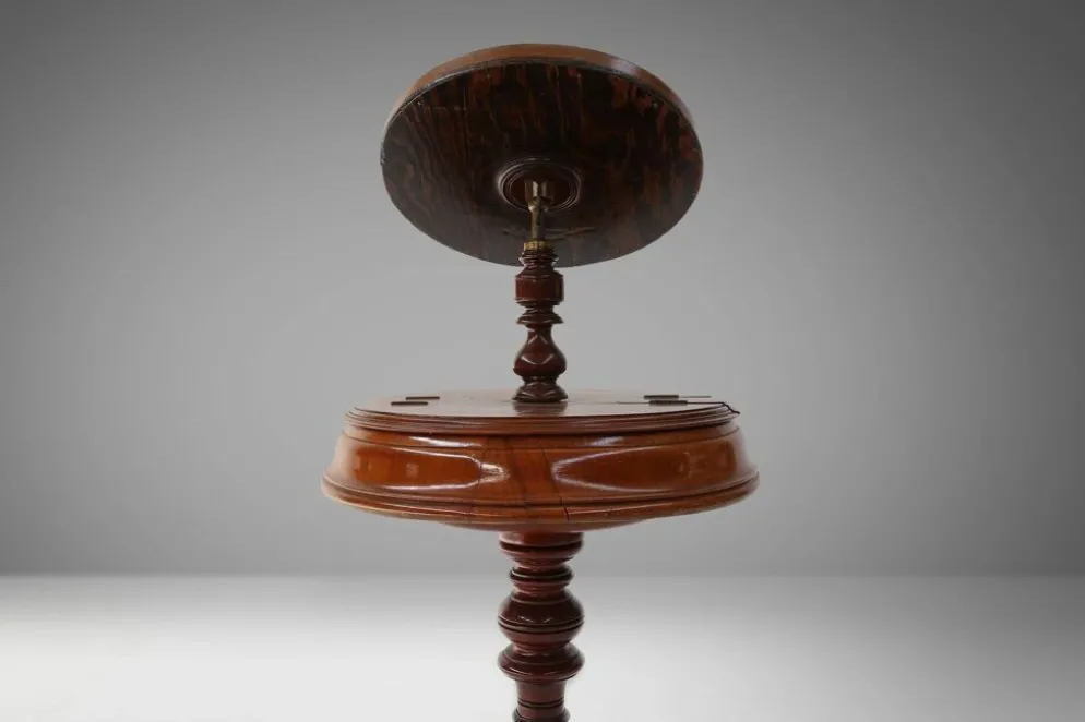 Miroir de maquillage romantique avec rangement latéral, France années 1850