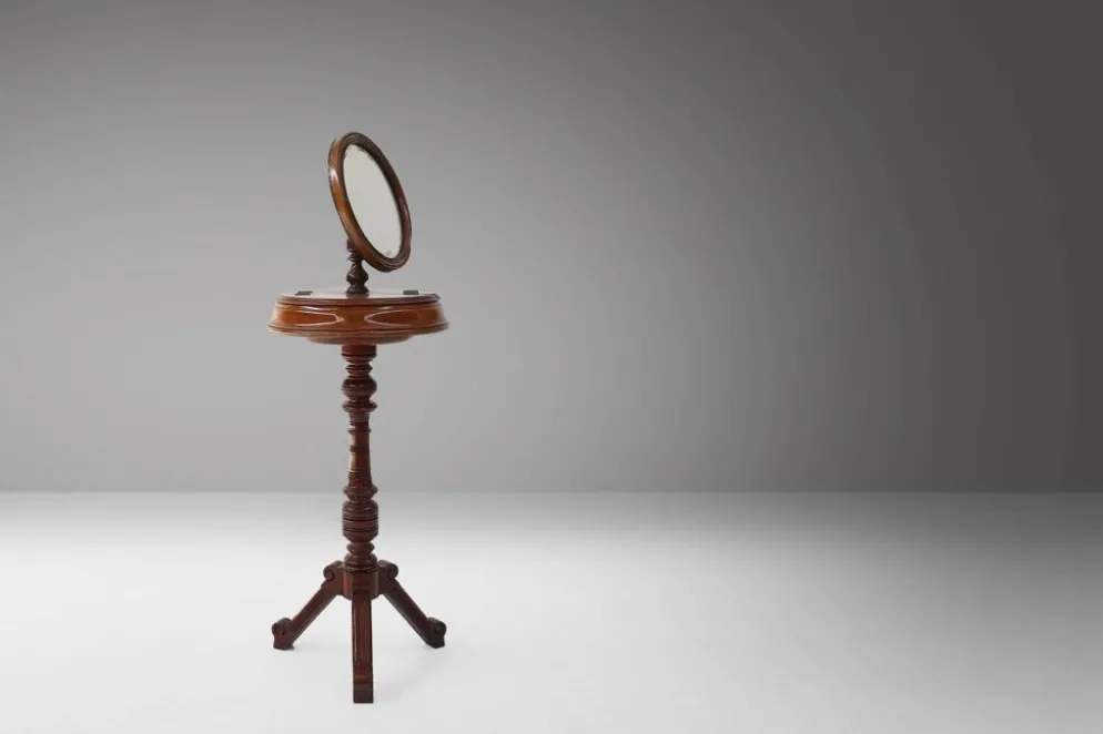 Miroir de maquillage romantique avec rangement latéral, France années 1850
