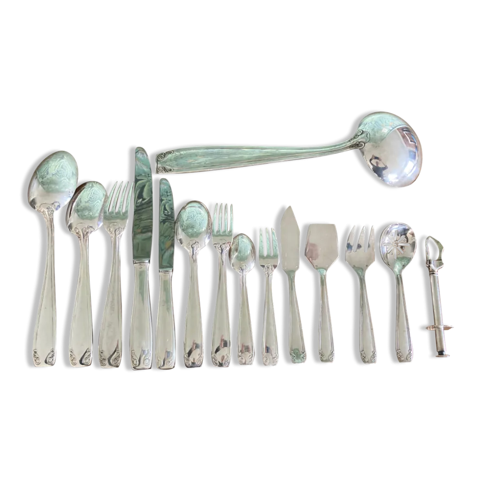 Ménagère de 105 pièces en métal argenté