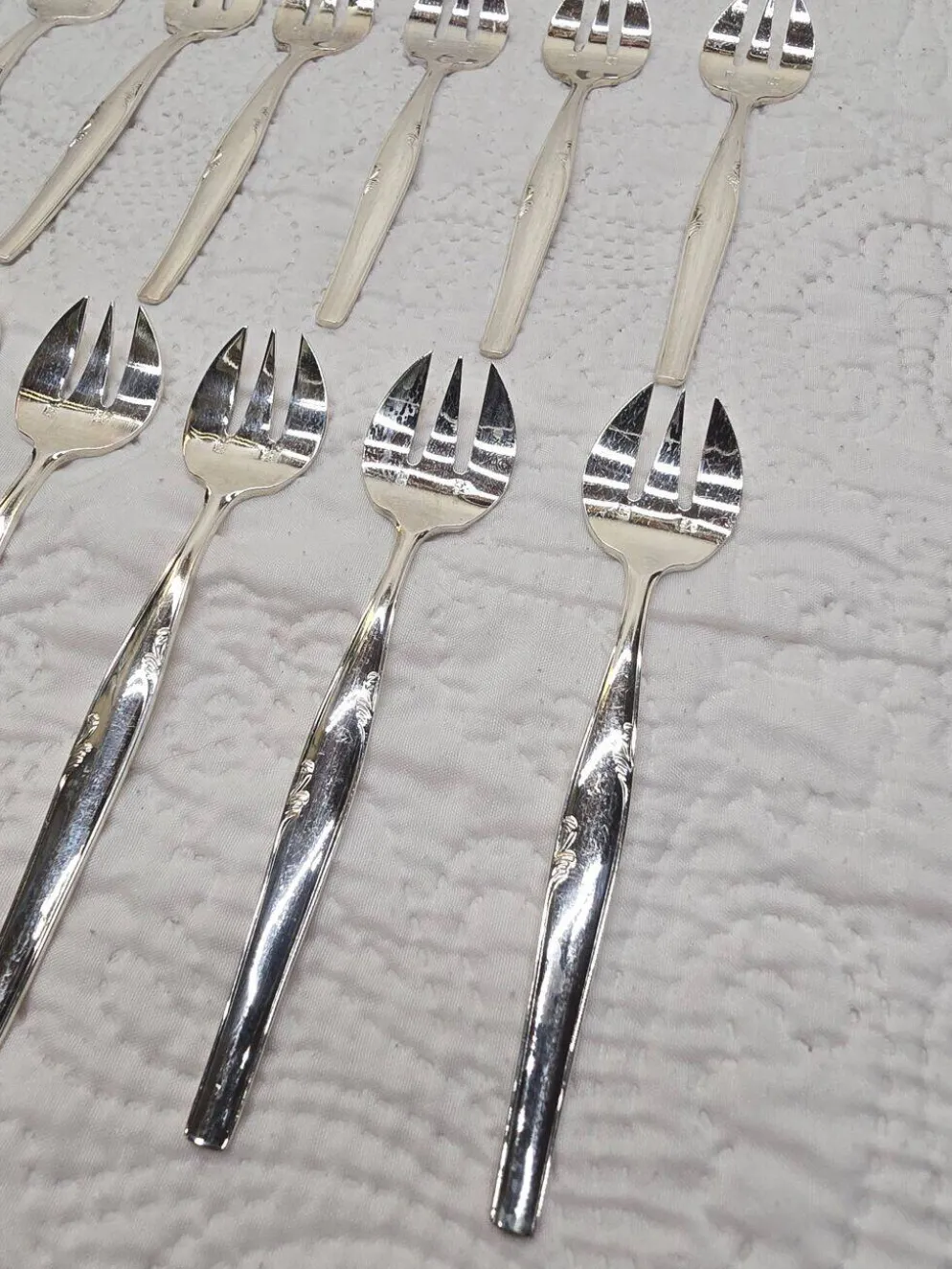 Ménagère 12 fourchettes à dessert en métal argenté