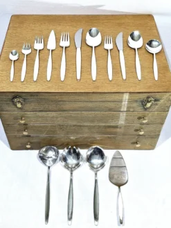Ménagère georg jensen - modèle cypress - 133 pièces, argent massif