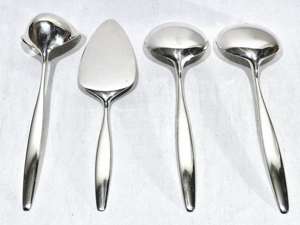 Ménagère georg jensen - modèle cypress - 133 pièces, argent massif