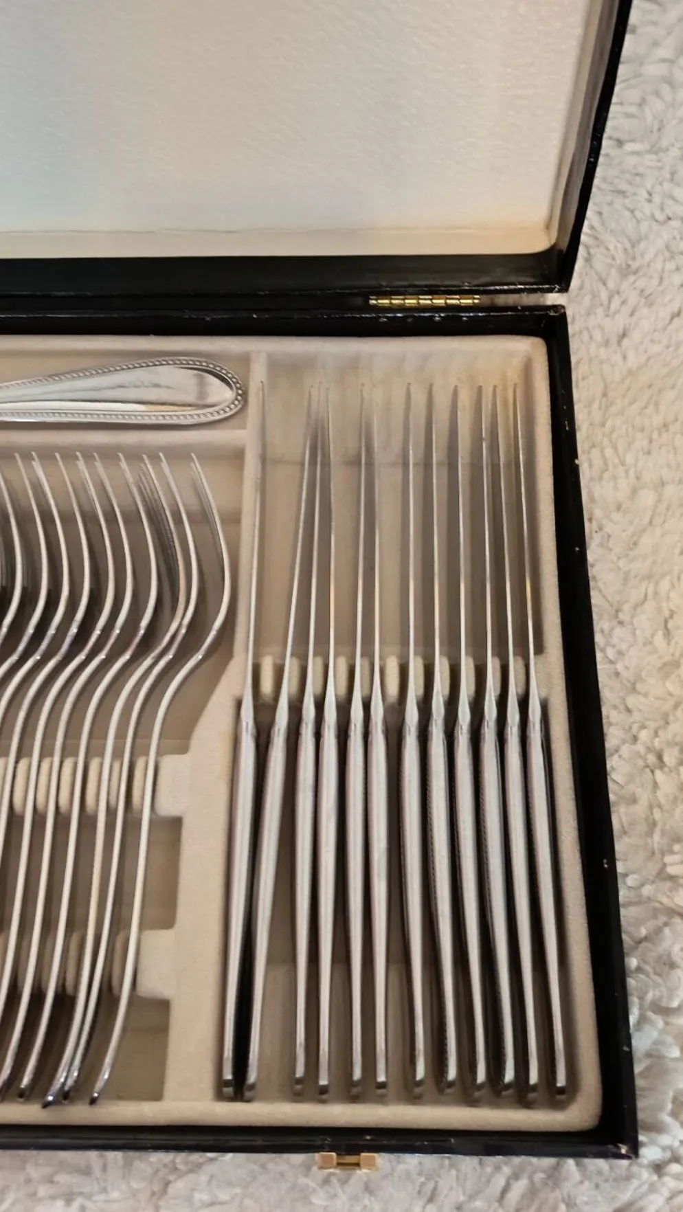 Ménagère Guy degrenne, 49 pièces