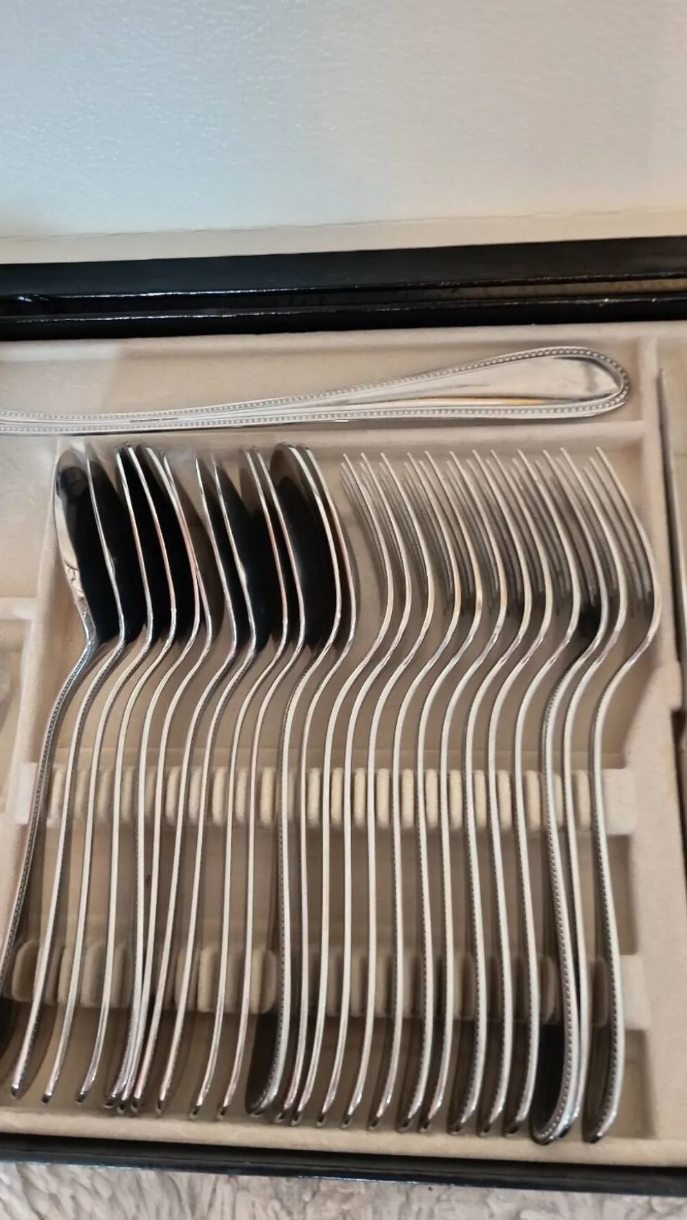 Ménagère Guy degrenne, 49 pièces