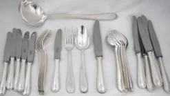 Ménagère 25 pièces François Frionnet en métal argenté, décor perles