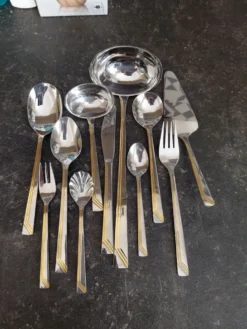 Ménagère 70 pieces inox Bestecke Solingen