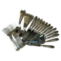 Ménagère 28p. métal argenté style Louis XV