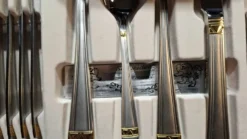 Ménagère Schneider complète neuve