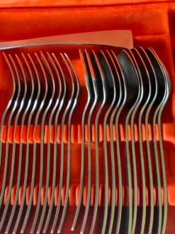 Ménagère vintage en inox Guy Degrenne, modèle Jet
