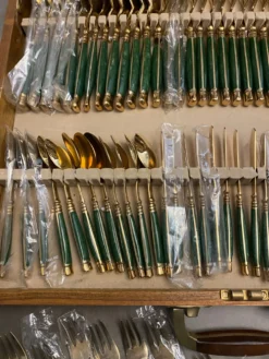 Ménagère Vintage Laiton & Teck Style Mid-Century – 1960/1970 – Manches