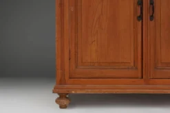 Monastère à 12 portes ou vitrine en pin, Belgique vers 1890