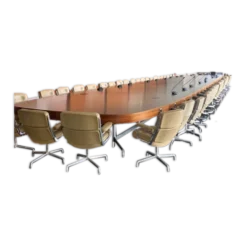 Monumentale table de conférence en noyer et inox brossé exemplaire unique réalisé sur mesure par Charles Eames pour Mobilier International piètement Herman Miller 1970’s