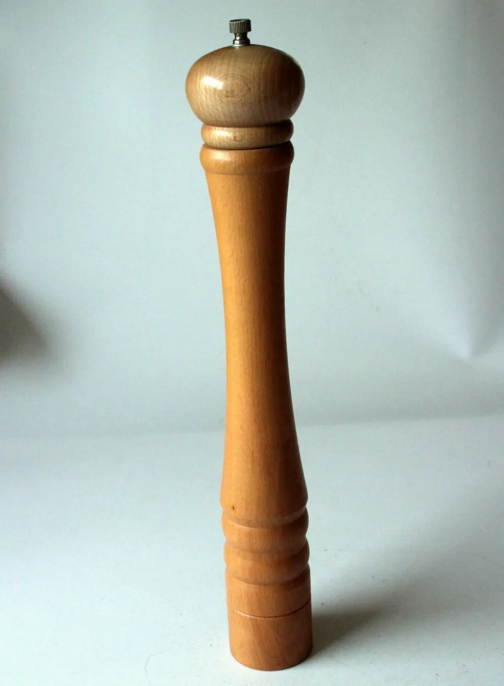 Moulin à poivre XL vintage en bois et métal