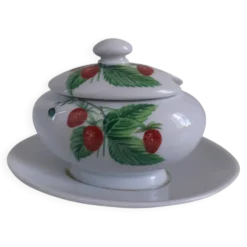 Moutardier en porcelaine de Paris décor les fruits sauvages