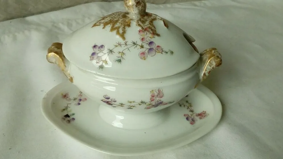 Moutardier sur dormant en porcelaine paris Limoges decor floral