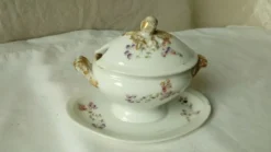 Moutardier sur dormant en porcelaine paris Limoges decor floral