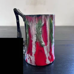Mug d’artiste multicolore