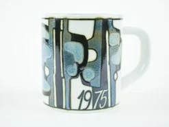 Mug en céramique, design danois, 1975, designer : Bodil Buch, fabricant : Royal
