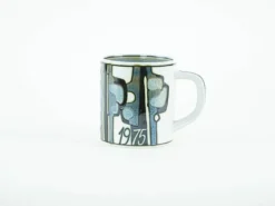 Mug en céramique, design danois, 1975, designer : Bodil Buch, fabricant : Royal