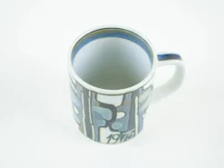 Mug en céramique, design danois, 1975, designer : Bodil Buch, fabricant : Royal