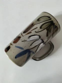 Mug en grès émaillé décor libre, travail de potier vintage
