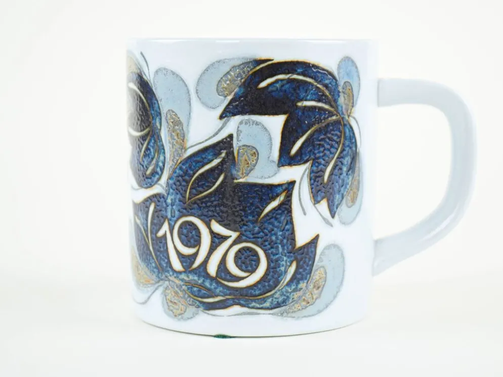 Mug en porcelaine, design danois, 1979, designer : Ivan Weiss, fabricant : Roy