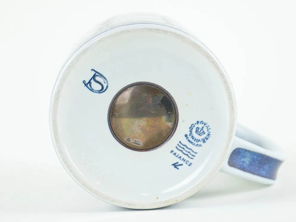 Mug en porcelaine, design danois, années 1970, fabricant : Royal Copenhagen