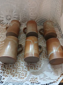 6 mugs / tasses / chopes en grès