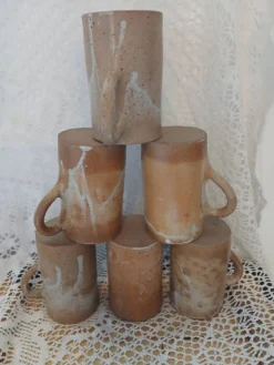 6 mugs / tasses / chopes en grès