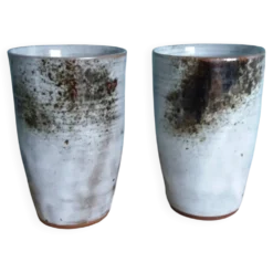 Mugs tasses vases signés Atch, Chantal et Thierry Robert, années 70