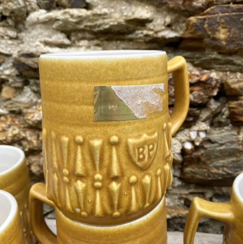 Mugs vintage BP en céramique années 70