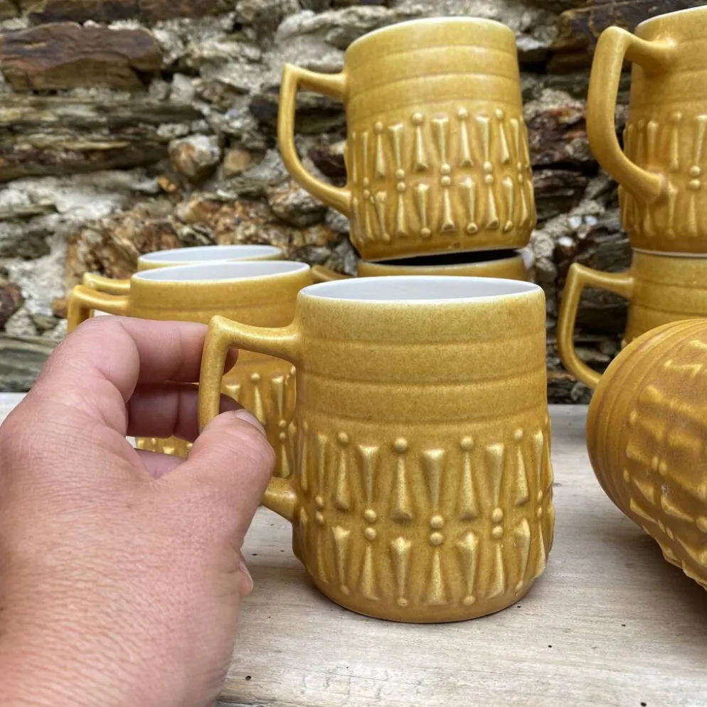 Mugs vintage BP en céramique années 70