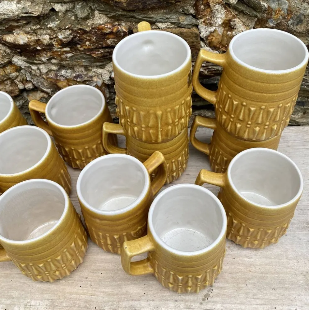 Mugs vintage BP en céramique années 70